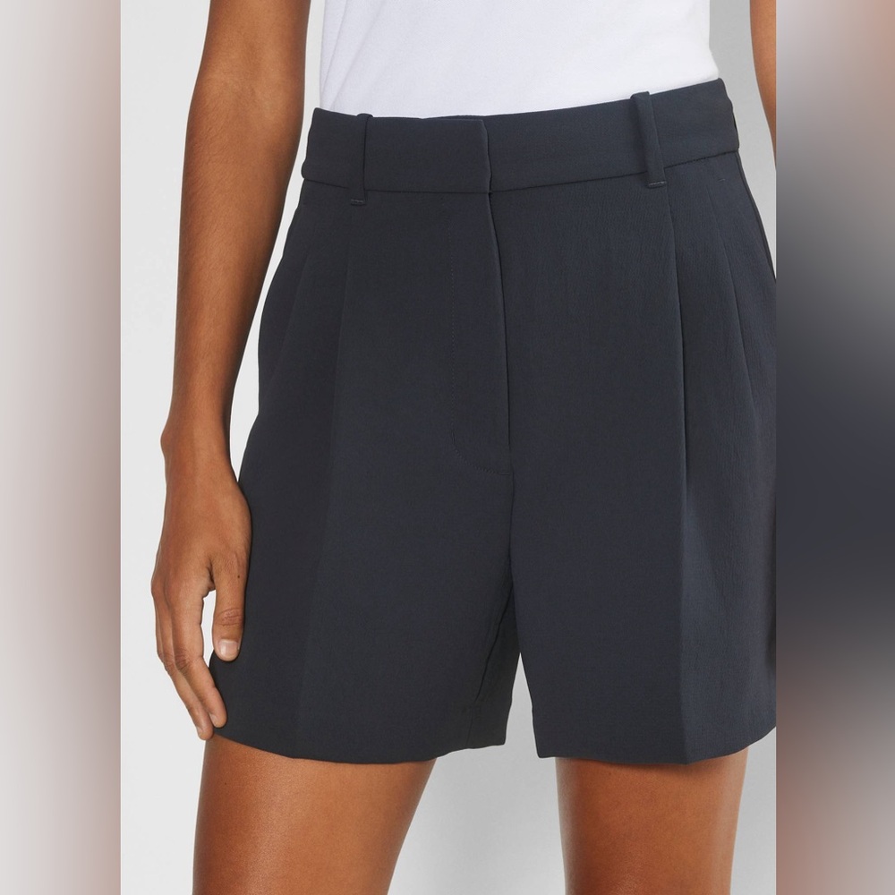 Aritzia Wilfred the Effortless Pant  Women's Navy blue  Shorts